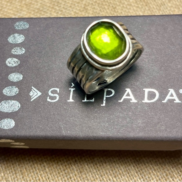 Silpada Green Statement Ring - Picture 4 of 16